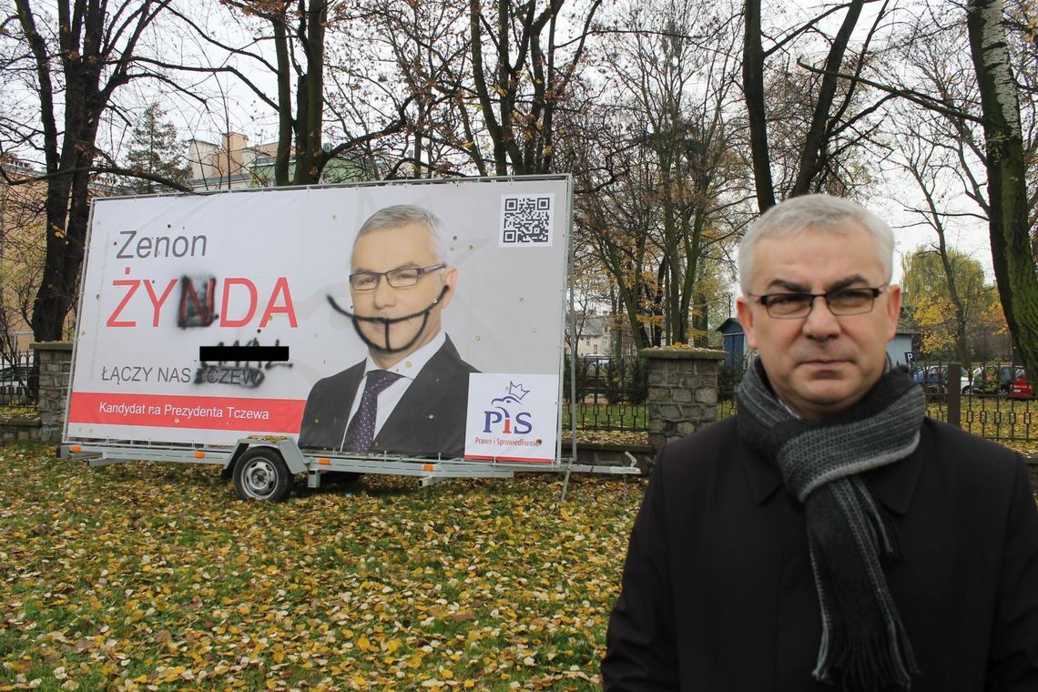 Zniszczono 4 z 6 bannerów. "Zaplanowana akcja"