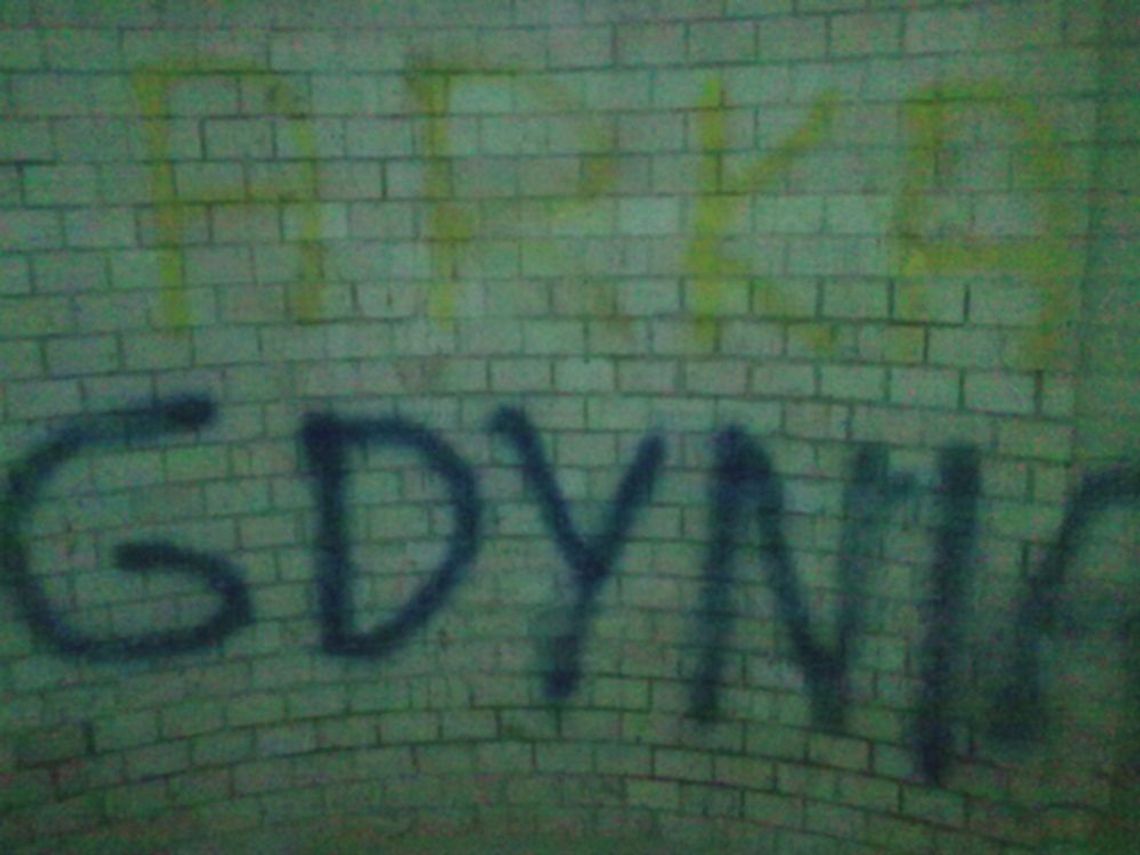 Zniszczyli wieżę na Moście Tczewskim