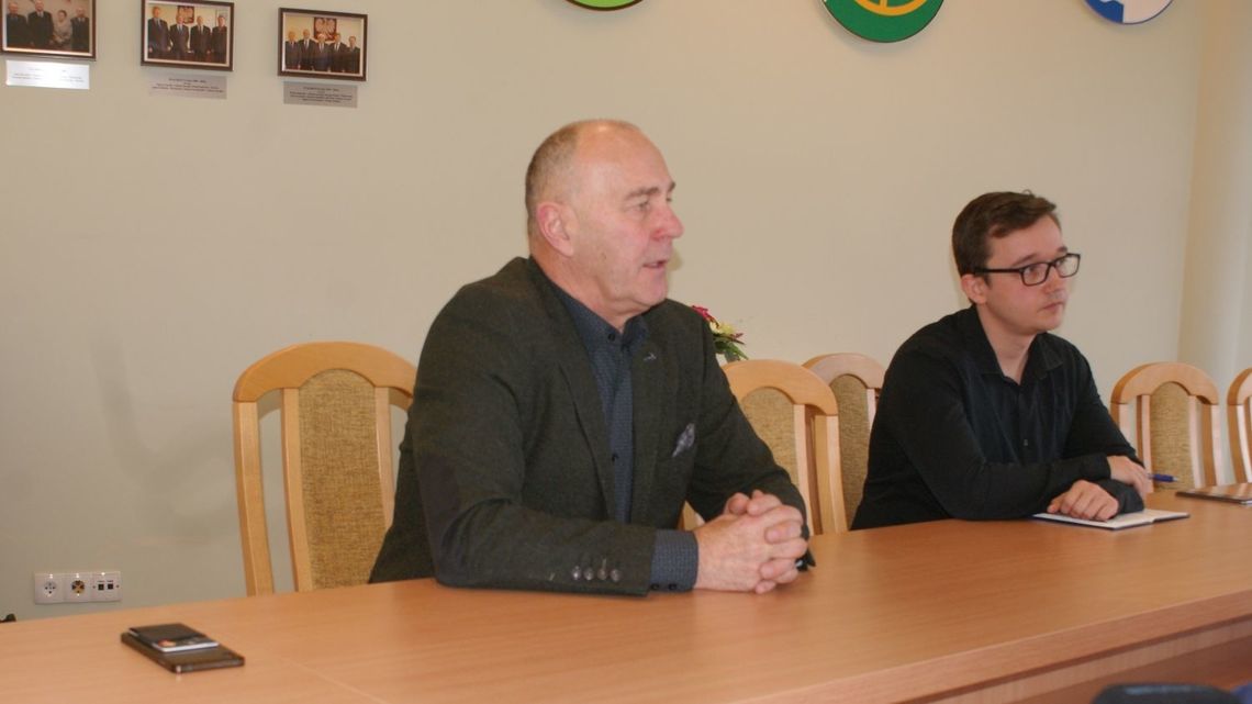 Zwrot w sprawie likwidacji szkół! Starostwo wycofuje się z części zmian. "Beznadziejne uchwały" 