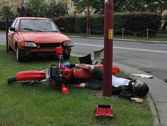 Wypadek na skrzyżowaniu al. Zwycięstwa i Saperskiej