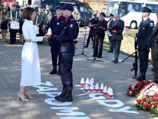 85. lat od wybuchu II wojny światowej. Oddano pamięć i część bohaterskim celnikom, kolejarzom i żołnierzom broniącym przeprawy mostowej