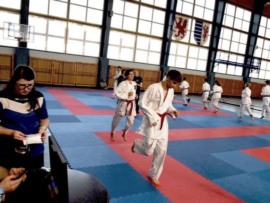 WIELKIE SERCA! Sparingi karate zawodników Karate Senshi Tczew na rzecz powodzian z południa kraju