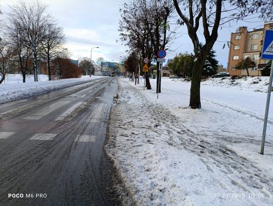 Trudne warunki na drogach. ZIMA PONOWNIE ZASKOCZYLA DROGOWCÓW !
