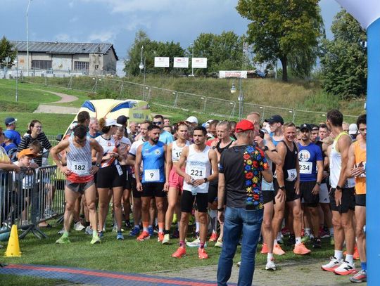 VIII Dycha nad Wisłą w Tczewie dopisała. 200 zawodników na starcie